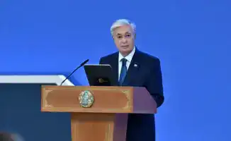 Токаев подчеркивает единство и сплоченность казахстанцев в поздравлении с Днем независимости