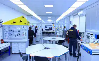 Сокращение сроков обучения в колледжах Казахстана: Ирина Смирнова о необходимости реформ в техническом и профессиональном образовании