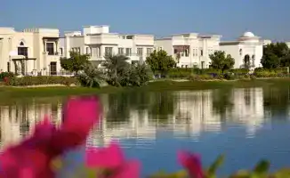 Гендиректор КУВА Куанышбек Мукаш отчитался о продаже вилл в Дубае и отеля "Думан" на аукционе, подводя итоги работы за 2025 год.