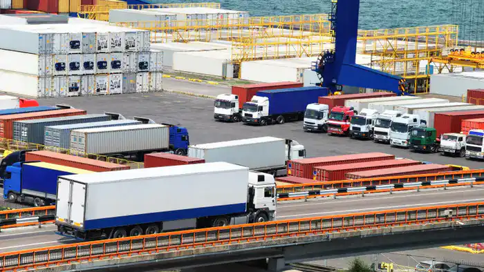 Казахстан укрепляет связи с Ираном для развития транспортных коридоров, что может способствовать социально-экономическому развитию регионов Астане