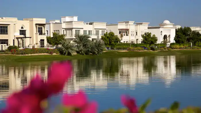 Гендиректор КУВА Куанышбек Мукаш отчитался о продаже вилл в Дубае и отеля "Думан" на аукционе, подводя итоги работы за 2025 год. Астане