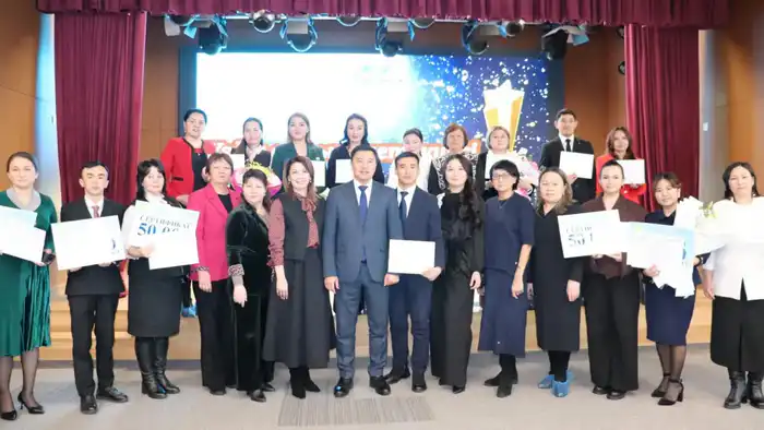 Лучшего классного руководителя выбрали в Карагандинской области (2)