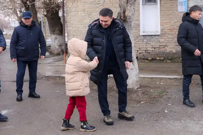 ЗЕЛЁНАЯ БАЛКА: СЕМЬИ ВЕТХОГО ЖИЛЬЯ ПЕРЕСЕЛИЛИ В ШЫМКЕНТЕ (4)