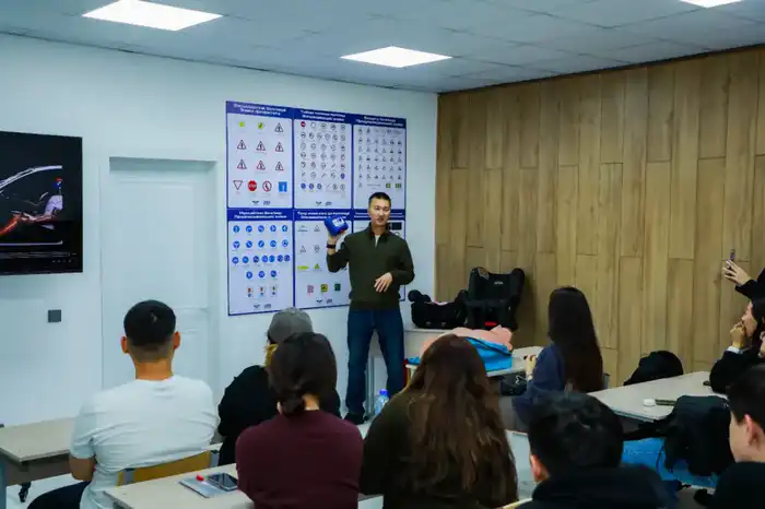 Влияние мероприятий по детской дорожной безопасности на будущее водителей в Астане Астане