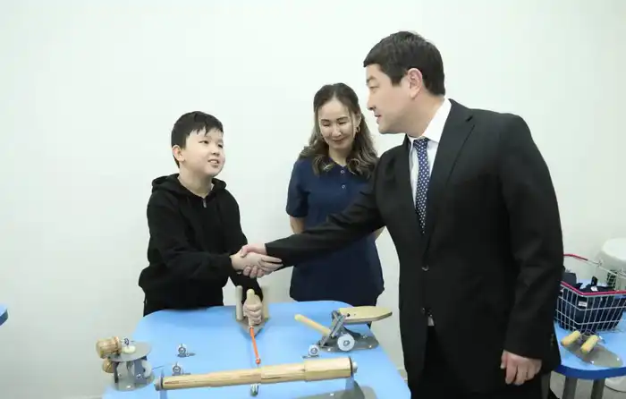 В Жанаозене состоялось техническое открытие реабилитационного центра для детей с особыми потребностями (9)