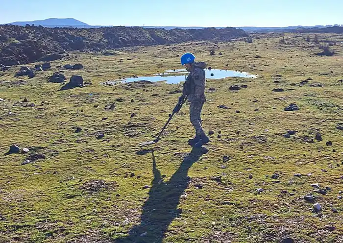 Казахстанские саперы в рамках миссии ООН на Голанских высотах уничтожили более 1200 взрывоопасных предметов Астане