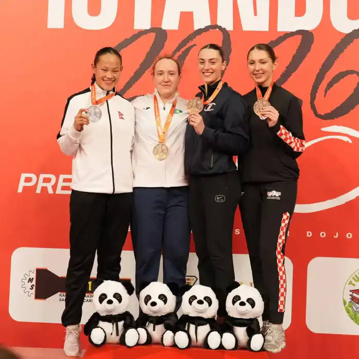 Сборная Казахстана занимает 3-е место в общекомандном зачёте турнира Премьер-лиги по каратэ в Стамбуле Астане