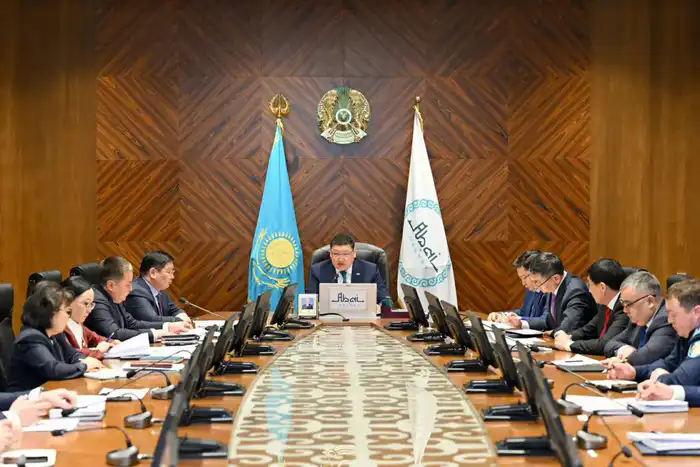 В Абайской области активно строятся 35 социальных объектов на сумму 379 млрд тенге к 2026 году. Астане