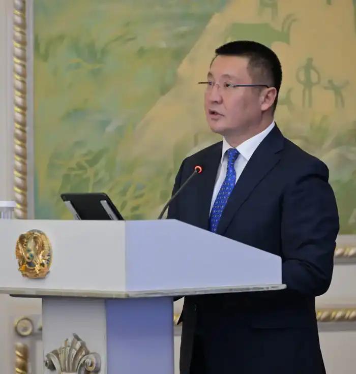 Асаин Байханов представил отчет о социально-экономическом развитии региона с акцентом на инвестиции в образование и инфраструктуру Астане