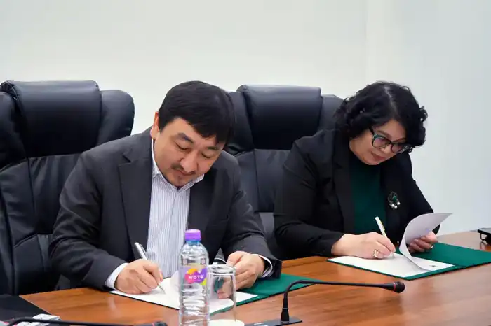 В Национальной библиотеке РК подписан меморандум о развитии научного сотрудничества (3)