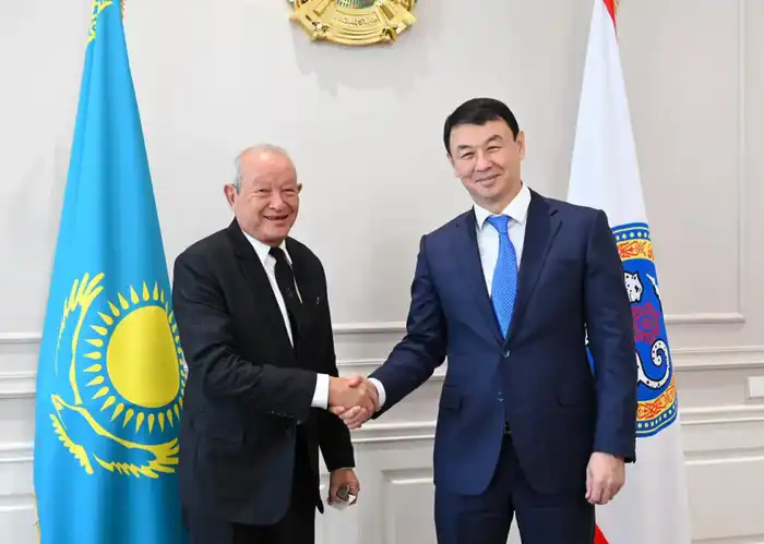 Аким Алматы обсудил вопросы туризма и предпринимательства с иностранным инвестором (6)