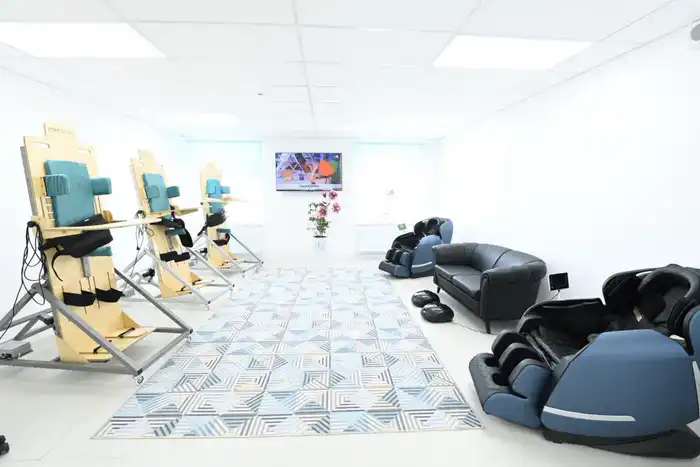 Глава региона осмотрел новое здание, пристроенное к больнице (2)