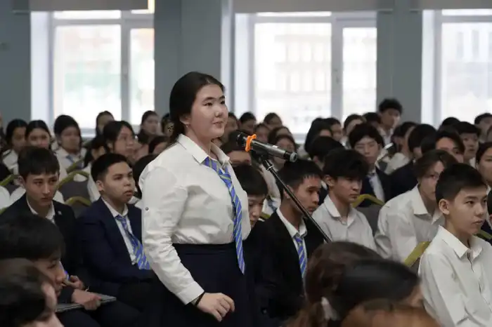 В Астане прошел эко-час для школьников, посвященный бережному потреблению воды Астане