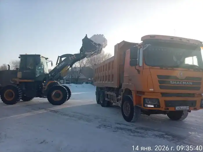 Около 70 тысяч кубометров снега вывезли из Астаны за ночь (3)