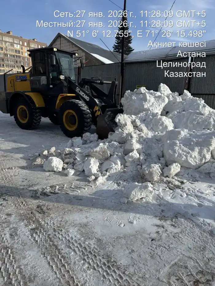 Более тысячи единиц спецтехники задействовано в снегоуборочных работах в Астане (3)