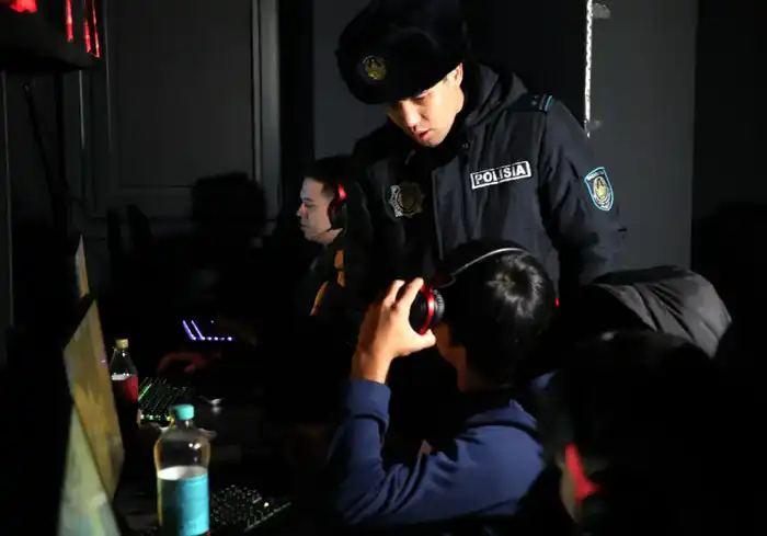 В Алматы резиденты комьюнити-центров провели ночной мониторинг компьютерных клубов (3)