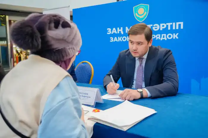 «Закон и порядок»: акцию Народный юрист» провели в Астане (7)