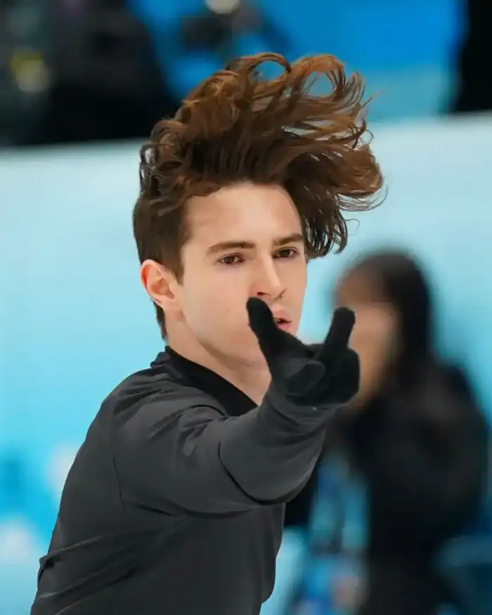 Михаил Шайдоров: звезда на льду чемпионата четырёх континентов Астане