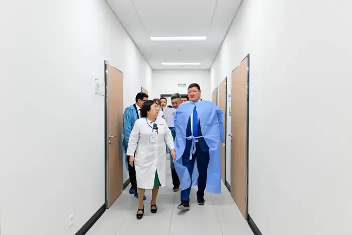 Глава региона посетил новый нефрологический центр в Семее, обеспечивающий современное медицинское обслуживание Астане