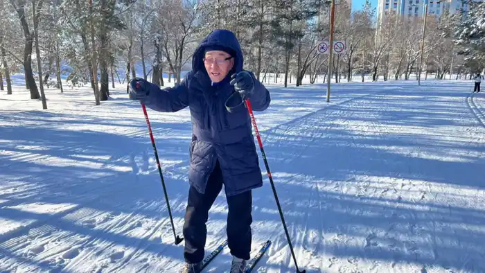 Пенсионеры Астаны: Пример активного старения через зимние виды спорта Астане
