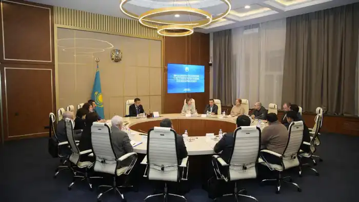 Аким ВКО обсудил с Общественным советом ключевые вопросы развития региона (10)