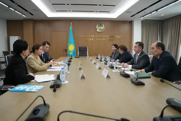 Сарсембаев и Гюрес: Права женщин в фокусе! Астане