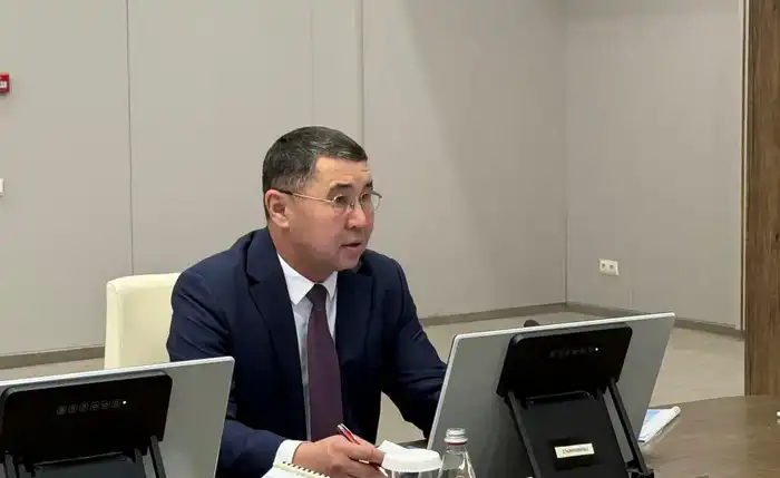 Глава региона принял акимов и руководителей управлений (2)