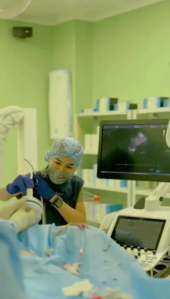 Высокие технологии в кардиологии: в Алматы пожилым пациентам заменили клапан сердца Астане