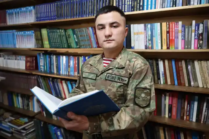 Солдат-полиглот из Национальной гвардии свободно говорит на семи языках (3)