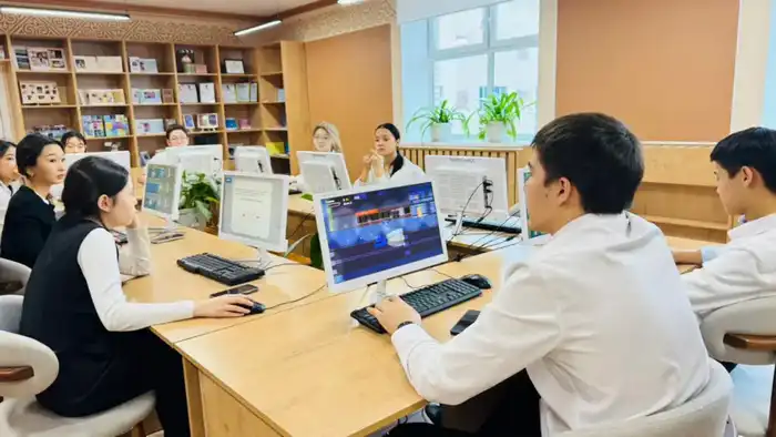 В Астане ИИ как дирижёр настраивает школьников на учебную волну Астане