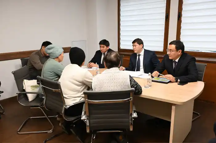 Прием граждан акиматом Алматы проблемы ЖКХ строительство благоустройство Астане