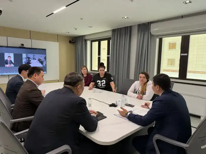 Обсуждение социальных проблем на приёме граждан вице-министра Куандыка Кажкенова Астане