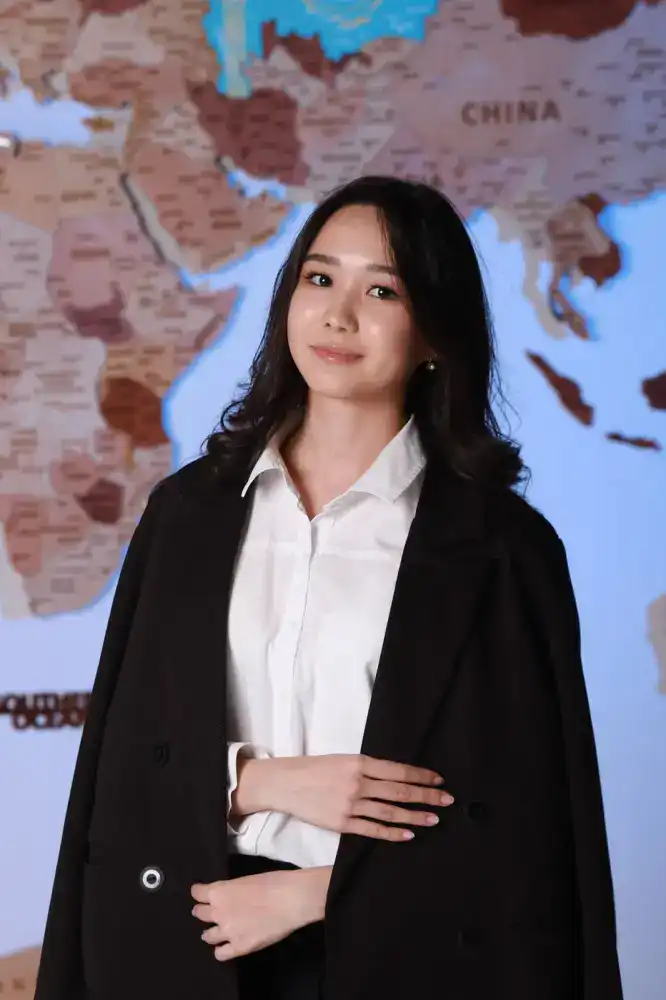 Золотая карта в мир знаний: столичная школьница завоевала приглашение от 10 элитных университетов Астане