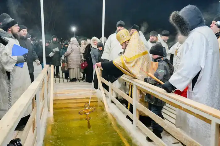 Крещенские купания в Астане: духовные традиции и безопасность участников Астане