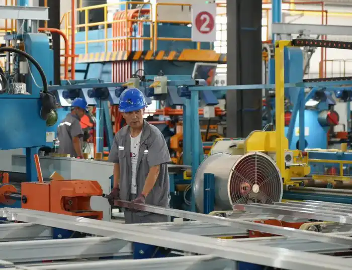 Поддержка отечественных производителей: как планы открытия новых предприятий изменят экономический ландшафт Туркестанской области Астане