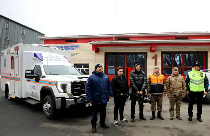 Секунды, от которых зависят жизни: МЧС Казахстана показало, как водители реагируют на спецтранспорт (6)