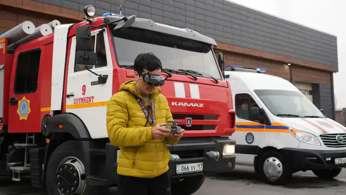 Уступят ли водители дорогу спецтранспорту? МЧС и блогеры проводят социальный эксперимент (4)