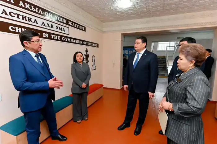 Проблемы гимназии №6 в Семее на контроле акима Астане