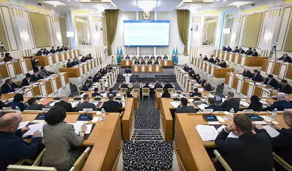 Конституция Казахстана укрепляет ценности брака и семьи на высшем уровне Астане