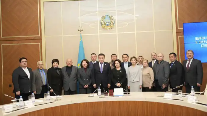 Аким ВКО обсудил с Общественным советом ключевые вопросы развития региона (9)