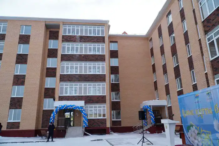 В Зерендинском районе 26 семей получили ключи от новых квартир (3)