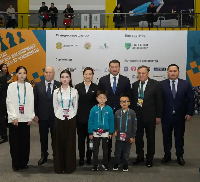 В ЧЕМПИОНАТЕ КАЗАХСТАНА ПО ШАХМАТАМ СРЕДИ ЮНИОРОВ В ТУРКЕСТАНЕ ПРИНИМАЮТ УЧАСТИЕ 1052 СПОРТСМЕНА (9)