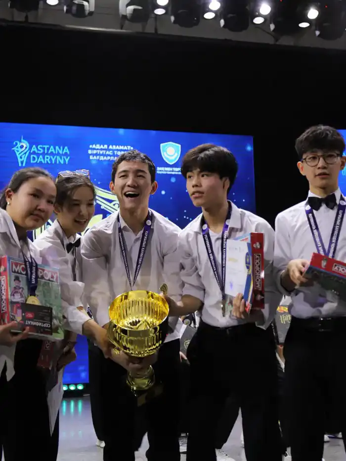 В Астане прошел финальный этап чемпионата QARZHYSKILL среди школьников (8)