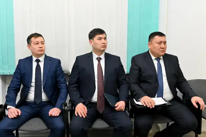 Аким области провел личный прием граждан (5)