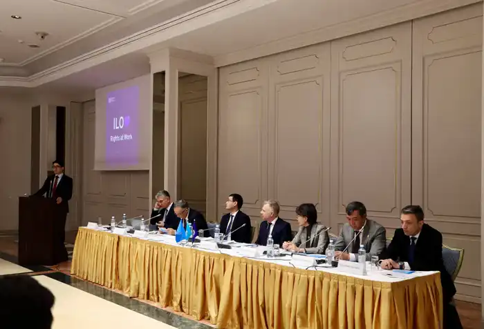 Круглый стол в Астане: международные эксперты обсуждают достойный труд в Казахстане Астане
