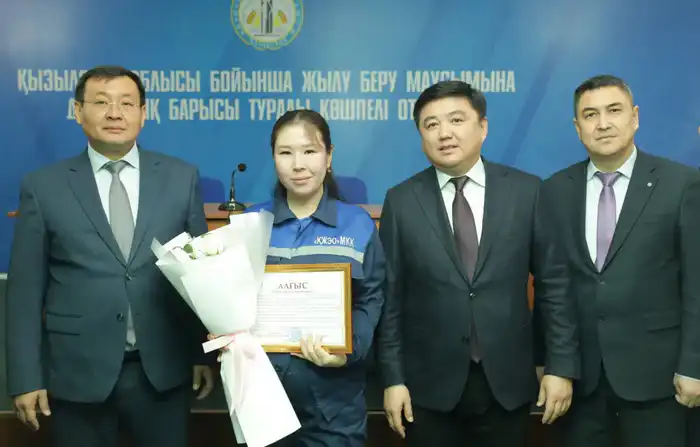 Награждены работники коммунальных учреждений (2)