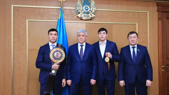 Карагандинские боксеры чемпионы мира Аблайхан Жусупов и Сабыржан Аккалыков Астане
