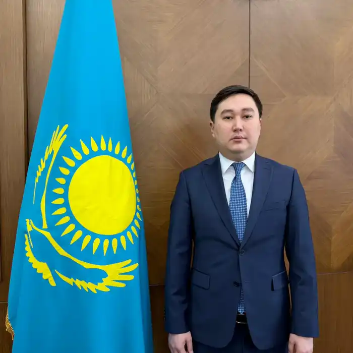 Назначение Серикболсына Сандыбаева на пост руководителя управления предпринимательства и промышленности: акцент на международный опыт Астане