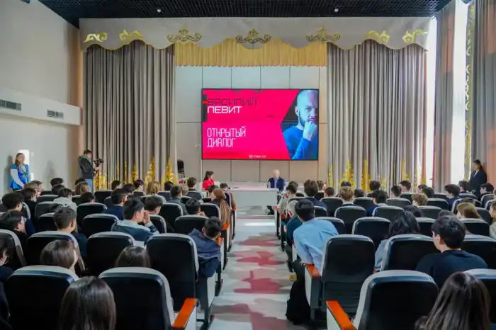 «Закон и порядок»: в Астане известный боксер встретился со школьниками (7)