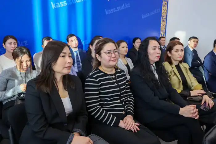 Магистранты Академии правосудия при Высшем Судебном Совете приняли участие в выездной лекции в Кассационном суде по административным делам (3)